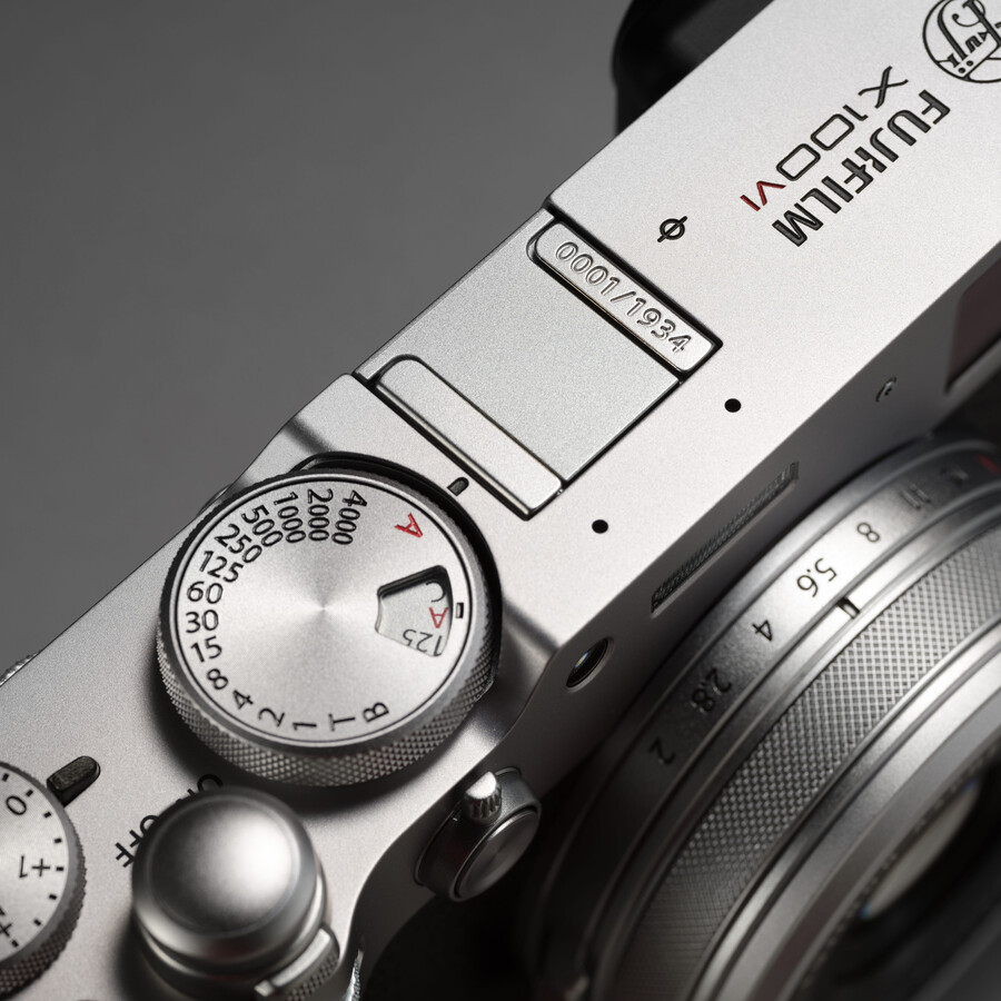 x100vi edizione limitata argento